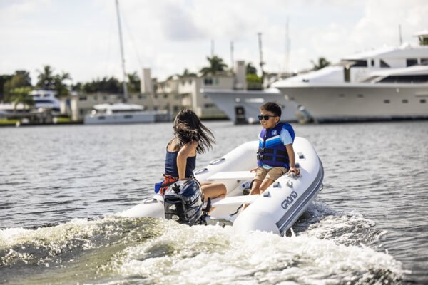 Suzuki 4 HP DF4AS5 Outboard Motor - Image 5